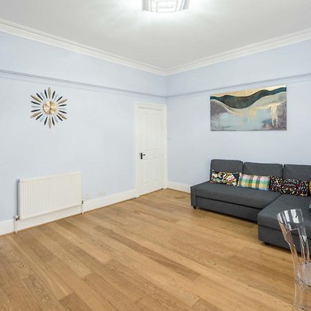 Gloucester Station Gem: 3 Bedroom Oasis London Exteriör bild